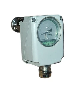 TRAFAG 8736.20.2200.59 DENSITY MONITOR C1B41205406013 RANGE -100...+1000 KPa rel - Picture 1 of 5