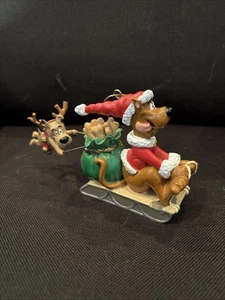 Vintage Scooby Doo Going For A Ride On A Sleigh Weihnachtsschmuck 1997 - Bild 1 von 6