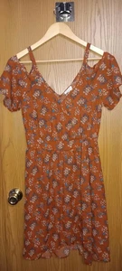 Sienna Sky Midi Schulterfreies Kleid Damen Größe M Braun Blumen Herbst... - Bild 1 von 6