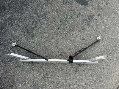 2017-2021 沃尔沃 S90 前保险杠横杆加固杆梁 31391252 — 第 1/4 张图片