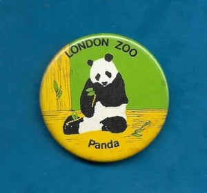 C1970s PIN BADGE - LONDON ZOO - PANDA - Bild 1 von 2