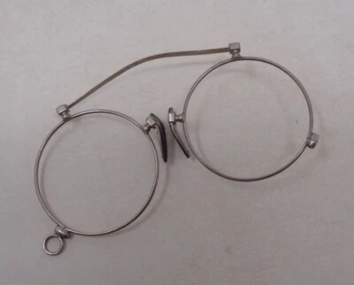 Ancienne Monture de lunettes - Pince nez - Lorgnon ancien en métal 1920's - Photo 1/4