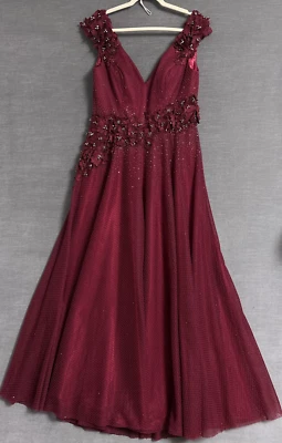 Mac Duggal Gown 12 Burgundy Floral Applique Formal Evening Designer Gala Dress - Image 1 of 4