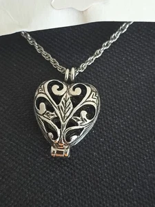 Necklace Stainless Steel Chain Heart Locket World Peace - Picture 1 of 4