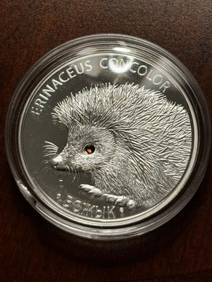 Moneda de 20 rublos de plata erizo de vida silvestre en peligro de extinción Bielorrusia 2011 .999 Foto 1 de 4