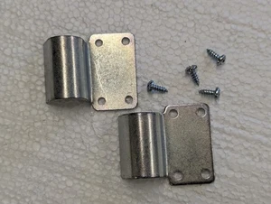 HALTERUNGEN FÜR DEN HOLZSCHUTZ AUF EINER VINTAGE DELTA 14" BANDSÄGE - Bild 1 von 3