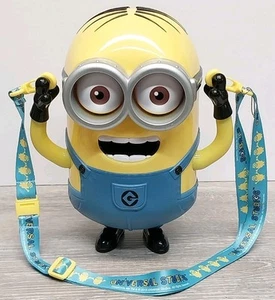 Cubo de palomitas Minion Universal Studios con cordón parques de Disney excelente - Imagen 1 de 3