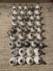 LED Light Bulb Green Creative Lumens NOS New Production Spotlight White Film Lot - Picture 1 of 8