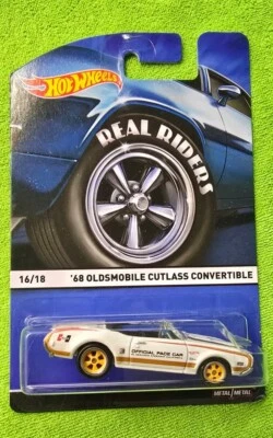 Hot Wheels - 68 Oldsmobile Cutlass Convertible - Heritage Real Ride 2015 [CFN81] Foto 1 de 4