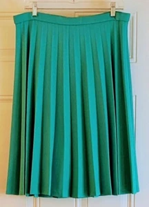 Talbot's Sz 12 Vintage Skirt Pleated 100% Polyester Pull on Green Midi USA - Picture 1 of 5