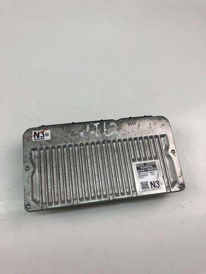 TOYOTA YARIS P13 Engine Control Unit ECU 89661-0U230 2015 25188049 - Immagine 1 di 4