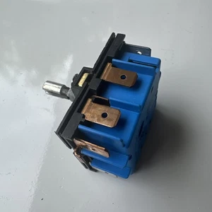 191D4774P005 | GE INVENSYS OFENBEREICH SCHALTER OEM - Bild 1 von 3