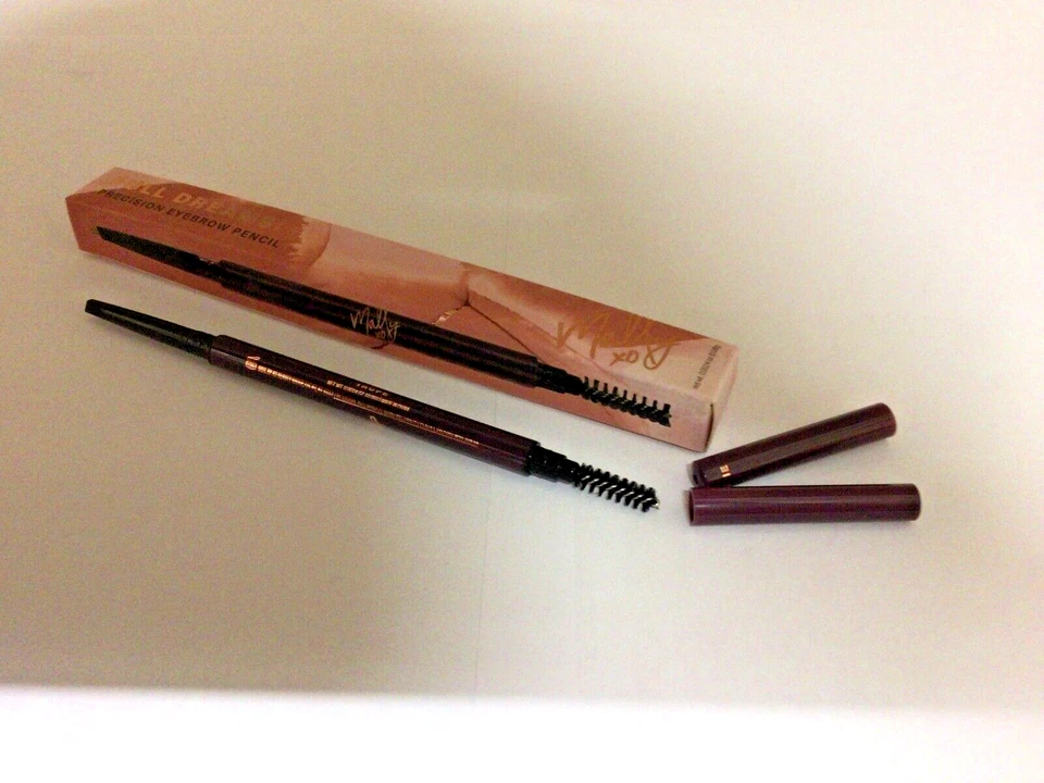 MALLY FULL DREAMS PRECISION BROW PENCIL ~ TAUPE ~ FULL SIZE & BOXED - Image 1 of 1