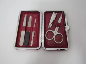 Bath & Body Works Nail Kit in Red Patent Leather Case - NWOT - Picture 1 of 4