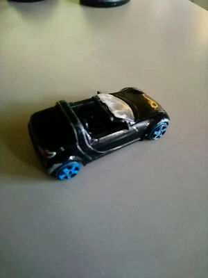 Toy car smart roadster u36 fair - Image 1 of 4