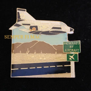 CALIFORNIA HIGHWAY PATROL CHP F-4 SOMBRERO FANTASMA PIN UP PATRULLADO POR RADAR DE AVIONES - Imagen 1 de 24