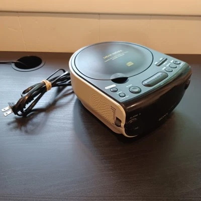 Retro Sony CD Player Clock Dream Machine AM FM Radio Dual Alarm AUX Input -Works - Image 1 of 4
