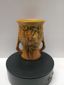 Vintage Roseville Pottery USA 57-4 Yellow Green Peony Small Two Handled Vase MCM - Picture 1 of 7