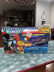 1997 GALOOB MICRO MACHINES DEEP SEA CAMMANDO SET COMPLETE SEALED - Picture 1 of 8