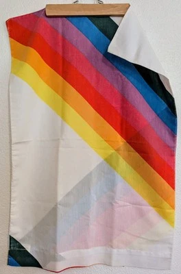 Funda de Almohada ESTÁNDAR Rayas Arco Iris Stranger Things Mills Años 80 De Colección Foto 1 de 4