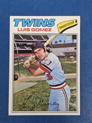1977 Topps RC #13 Luis Gomez Minnesota Twins BASEBALL Card 2I - Image 1 of 2