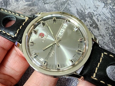 RADO STARLINER 999 AUTOMATIC STAINLESS STEEL VINTAGE Gray Dial Racing Strap. - Image 1 of 4