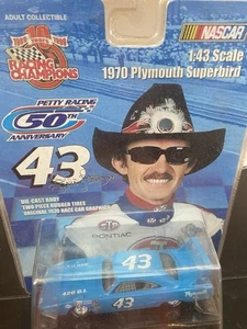 Richard Petty 1970 Plymouth Superbird 1/43 Racing Champion NASCAR Autographed - Picture 1 of 5