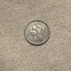 1874 Philadelphia Mint Three Cent Nickel Coin PJ - Picture 1 of 2