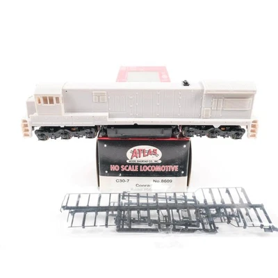 Atlas HO Scale Undecorated GE C30-7 Diesel Locomotive Kit DC Powered - Image 1 of 4
