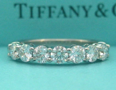 $11,900 TIFFANY & CO. ANILLO COMPARTIDO FOREVER 3,5 MM ABRAZO 0,91 DIAMANTES PLATINO 6 Foto 1 de 4