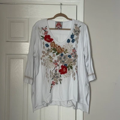 Túnica para mujer Johnny Was floral blanca más XXL abertura lateral manga 3/4 arte boho Foto 1 de 4