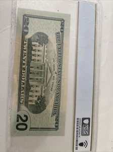 series 2017 $20 Showing The Year 2022 - Picture 1 of 2