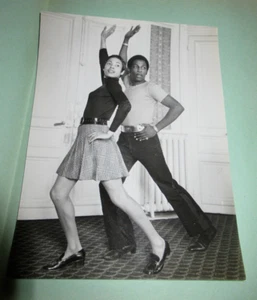BELLE PHOTO DE PRESSE MADLY BAMY 1970 DANSEUSE ACTRICE EPOUSE JACQUES BREL - Bild 1 von 2
