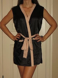 VICTORIA'S SECRET SEXY BLACK NUDE SLEEVELESS SATIN ROBE KIMONO WRAP NWT M/L - Picture 1 of 6