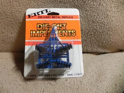 Ertl 1/64 Azul Ford New Holland Ala Disco Granja Implemento# Foto 1 de 4