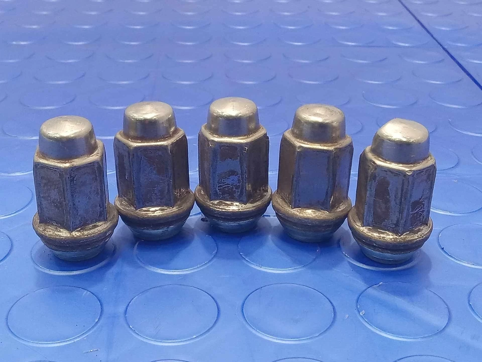 Tuercas Ford Explorer Edge Flex MKT MKS (5) genuinas OEM 6L2Z1012BA Foto 1 de 3