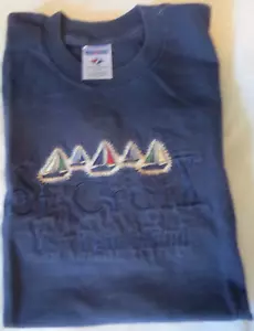 Souvenir St Croix Isole Vergini Americane ~ Barche a vela ~ T-shirt di Jerzees cotone LGG - Foto 1 di 5