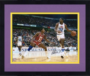 Framed Magic Johnson Los Angeles Lakers Autographed 16x20 vs. Isiah Thomas Photo - Picture 1 of 1
