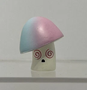 RARO Jazwares 2015 Plants vs Zombies PvZ Hypno-Shroom Mini Figura Juguete 1.5" Suelto - Imagen 1 de 8