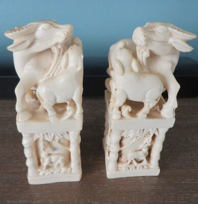 Italian Alabaster Sculpture Of (OX & Calf) Resin Bookends - Image 1 of 4