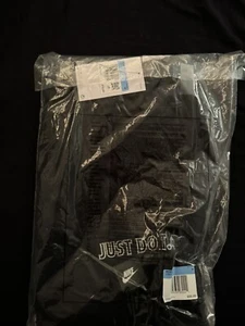 Men's Nike Just Do It French-Terry Pants Medium - Picture 1 of 3
