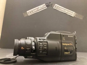 Sony CCD-F301 HandyCam Camcorder mit Zubehör & Anleitungen TEILE oder REPARATUR LESEN - Bild 1 von 5