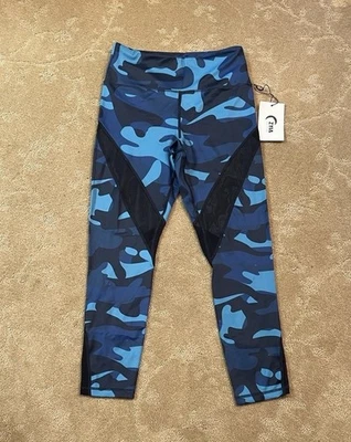 NUEVO CON ETIQUETAS ZYIA Active Azul Marino Camuflado Malla Ligero N Apretado Tiro Alto 7/8 Leggings, Talla 6/8 Foto 1 de 4