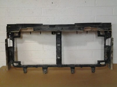 2019,2020,2021,2022 Chevrolet Silverado 1500 Shutter Frame OEM (19UPD) Foto 1 de 4