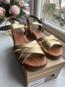 Penelope Chilvers Sandals Gold Leather 39. Hardly Worn - Picture 1 of 13