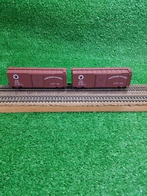(2) Upgraded Accurail HO Northern Pacific 40' Slide Door Boxcar NP 36098 & 36101 - Image 1 of 4