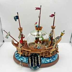 Disney Peter Pan Capitán Gancho Musical Globo de Nieve Barco Pirata Nuevo con Etiquetas Caja Raro - Imagen 1 de 24