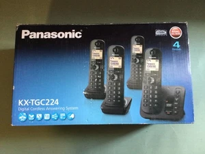 Téléphone numérique sans fil Panasonic KX-TGC224EB avec 3 combinés supplémentaires - Noir - Photo 1/6