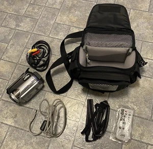 JVC Everio GZ-MG21U Hand Disk Camcorder Case Charger AV Cables Doesn’t Turn On - Picture 1 of 15