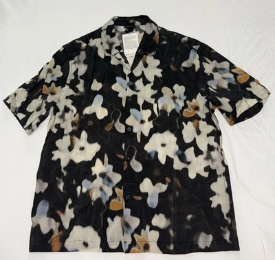 H&M  REGULAR FIT RESORT SHIRT SIZE Medium - Image 1 of 3